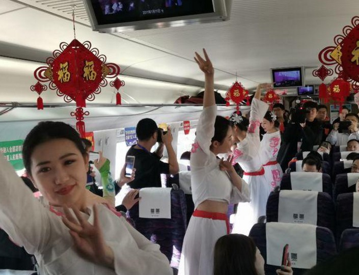 【聚焦】宁夏首条高铁开通 宁夏正式迈入高铁时代