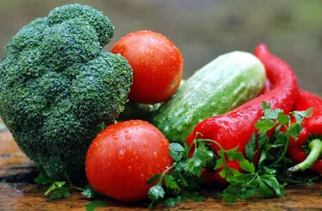 【关注】除了水果其它蔬菜尽量不生吃 时刻要注意卫生