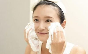 【论美】油性肌肤的洗脸方案，洗面奶到底要怎么选?